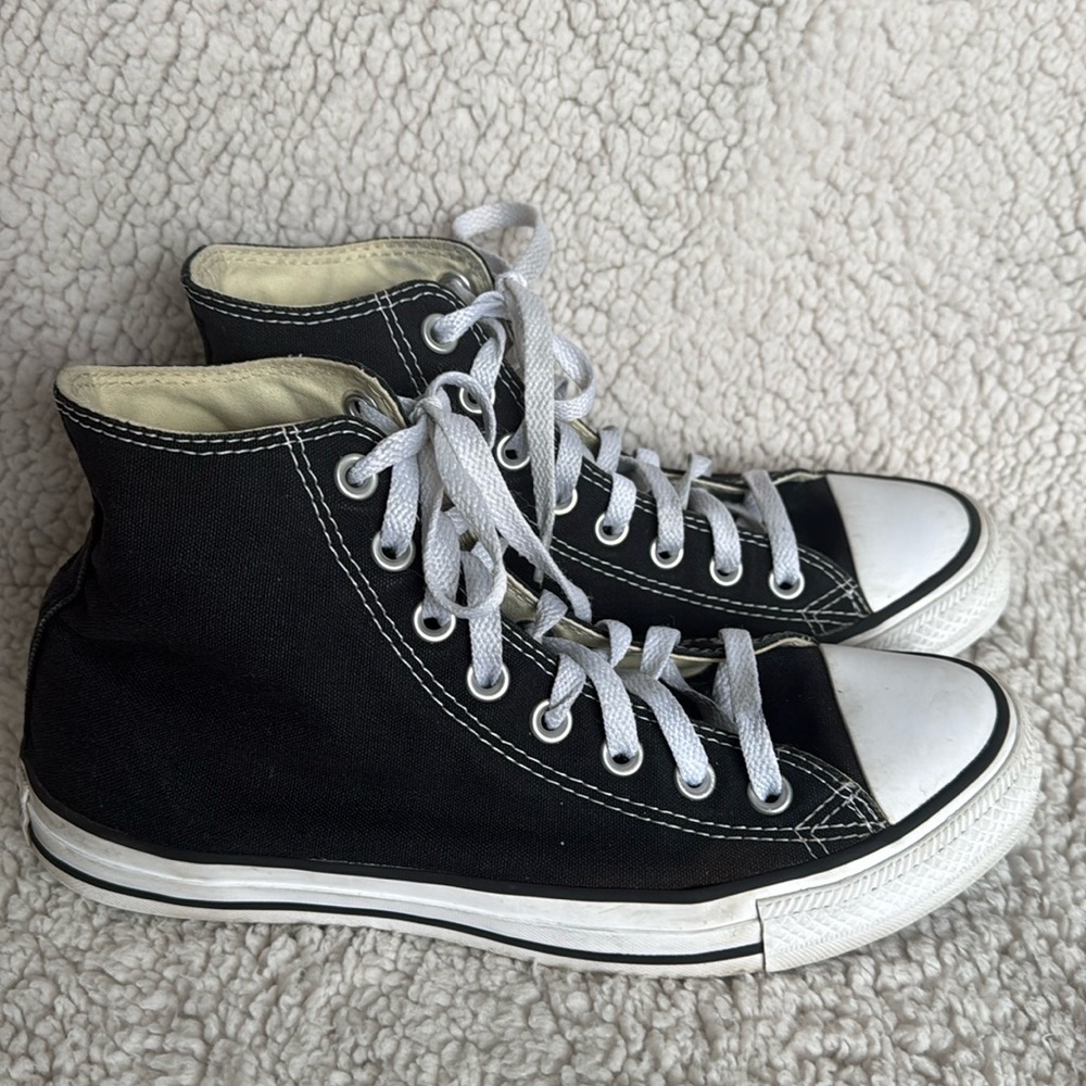 Women’s converse